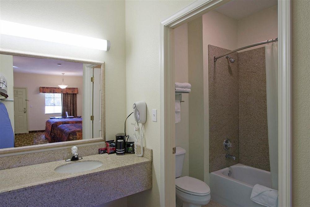 Americas Best Value Inn Byhalia Oda fotoğraf